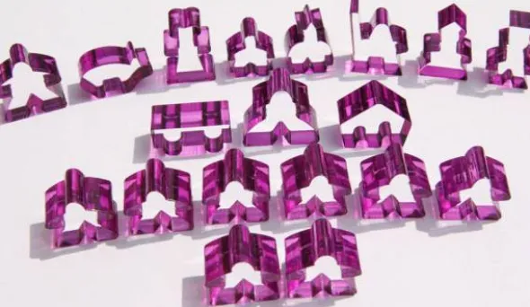 Carcassonne: Meeple - komplettes Spielfiguren-Set (19 Figuren) TRANSPARENT Lila